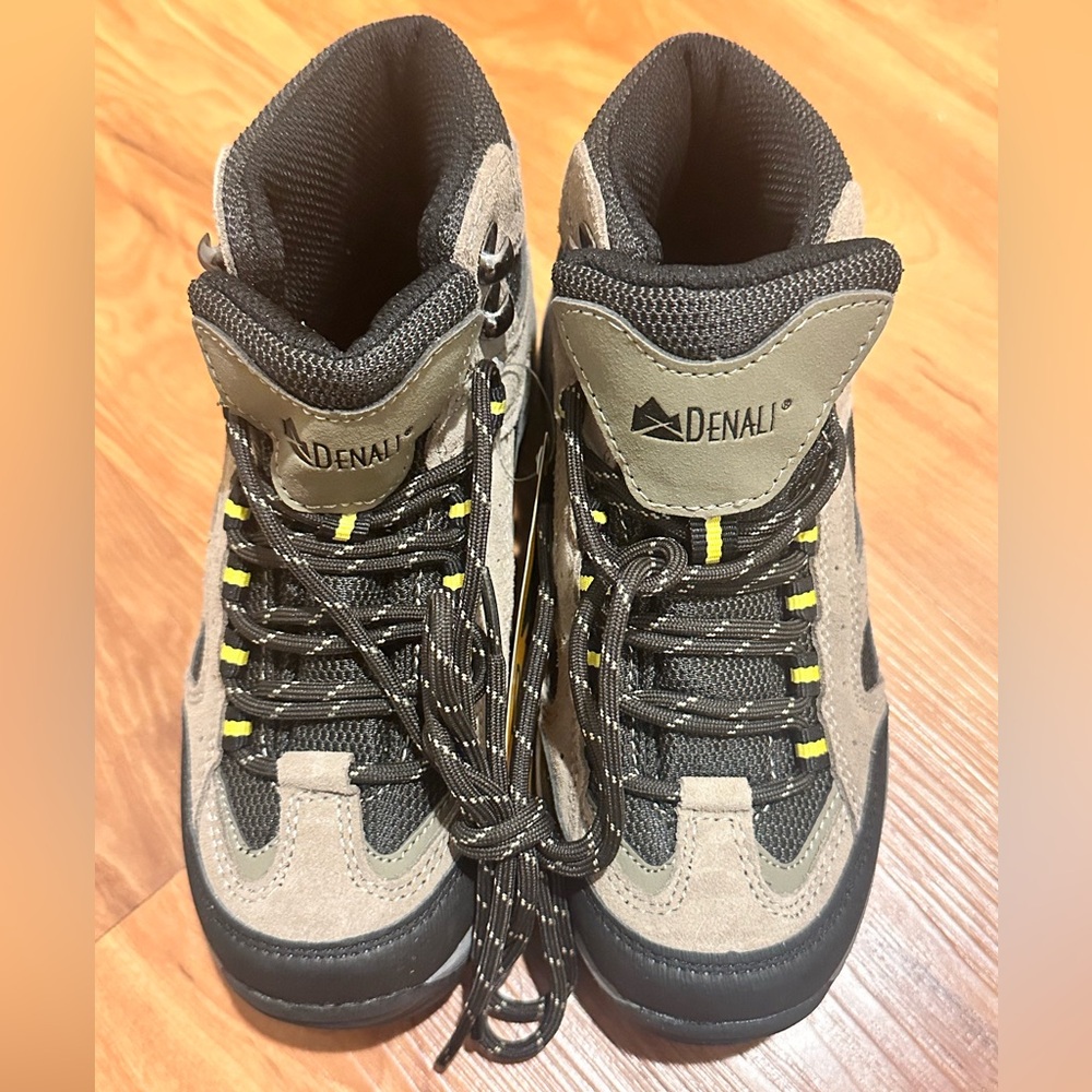 Kids Hiking Boots -Size 2